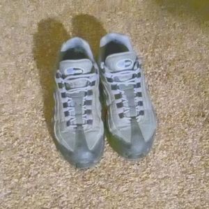 Nike air max, mens 10.5, white/neon green or yellow/black